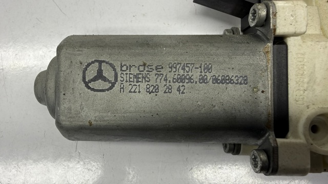 MERCEDES A2218202842 Мотор стеклоподъемника двери передней правой в наличии Киев