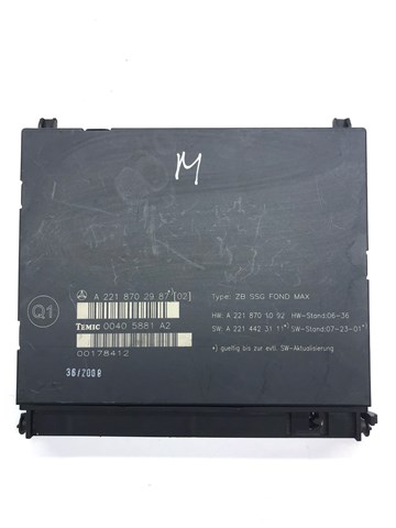 Монитор (дисплей) переднего подголовника A2218702987 MERCEDES