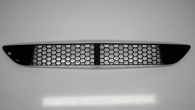 Решетка переднего бампера A2218850053 MERCEDES