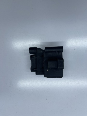 MERCEDES A2513200158 Блок клапанов регулируемой подвески в наличии Украина