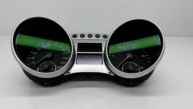 Приборная доска A2515402648 MERCEDES