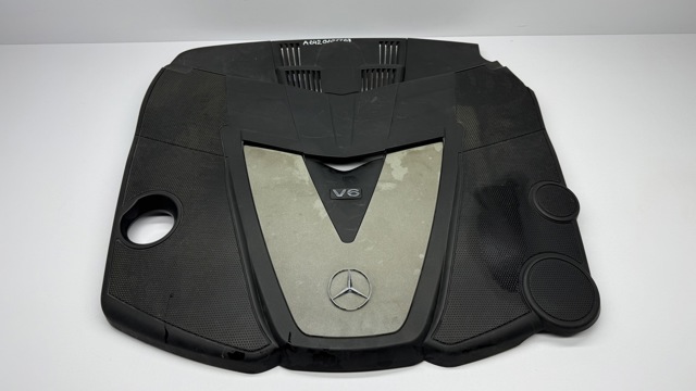 MERCEDES A6420101767 Крышка двигателя в наличии Киев