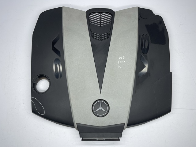 Крышка мотора декоративная A6420105867 MERCEDES