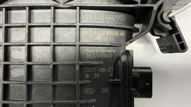 A6420900048 Датчик потока (расхода) воздуха, расходомер M.A.F. - (Mass Airflow) купить Ужгород