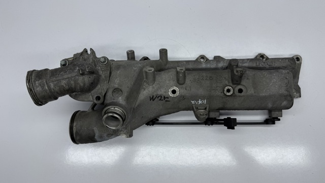 Коллектор впускной, правый A6420902637 MERCEDES