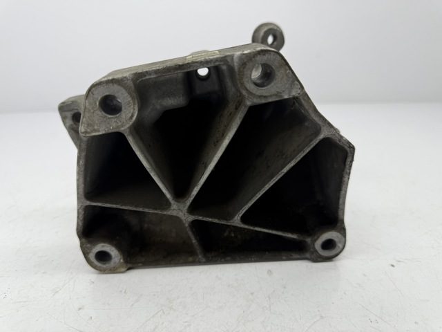 A6512230004 MERCEDES Кронштейн подушки (опоры) двигателя левой купить в Одесса