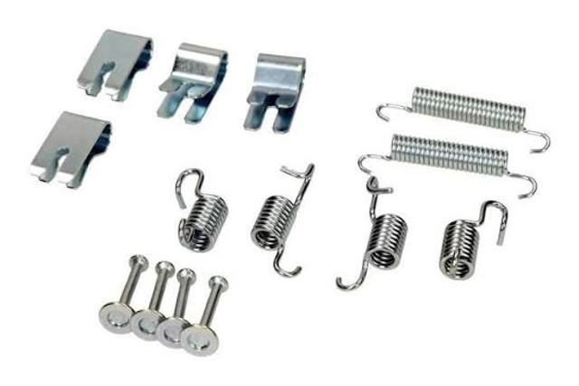 QUICK BRAKE 1050850 Монтажный комплект задних барабанных колодок в наличии Ровно
