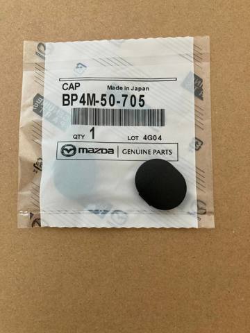 BP4M50705 MAZDA Заглушка болта крепления жабо купить в Николаев