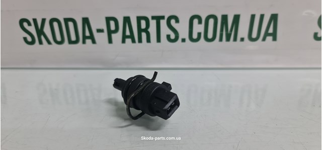Датчик температуры воздуха на входе Volkswagen Passat B3, B4