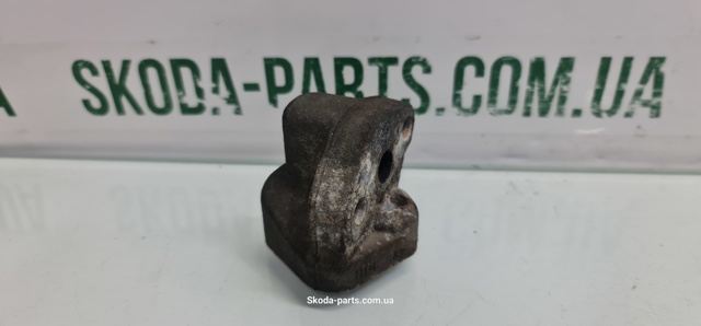 036131818A VAG Кронштейн клапана EGR купить в Полтава