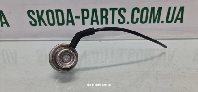 Регулятор давления топлива 037133035H VAG