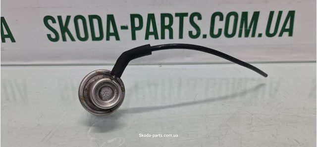 Регулятор давления топлива 037133035H VAG