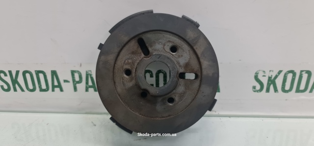 VAG 038109239L Фланец шестерни распредвала в наличии Днепр