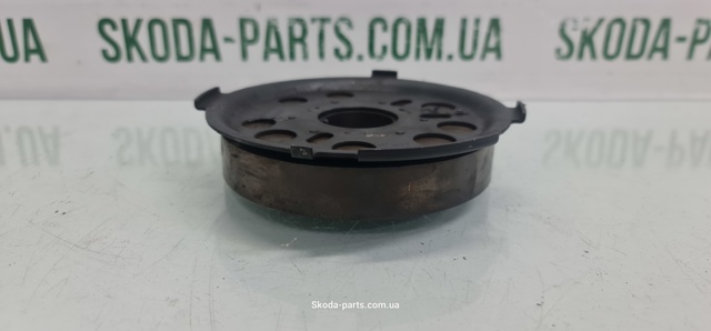 VAG 038109239L Фланец шестерни распредвала в наличии Ирпень