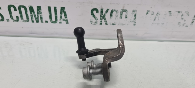 03L103164 VAG Подушка декоративной крышки мотора купить в Полтава
