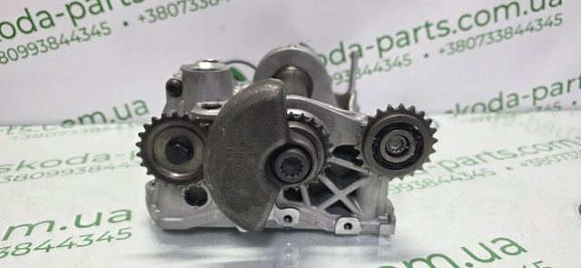 03P103118C VAG Насос масляный купить в Чернигов