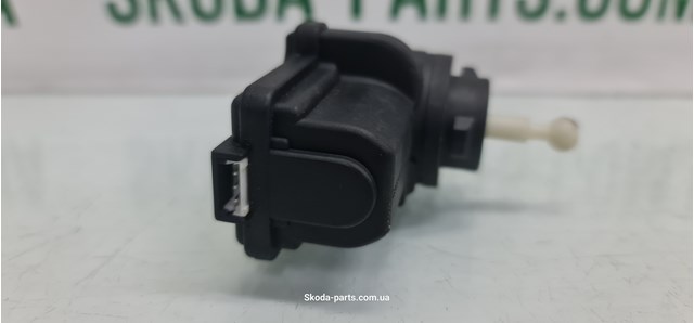 VAG 1J0941295B Корректор фар в наличии Харьков