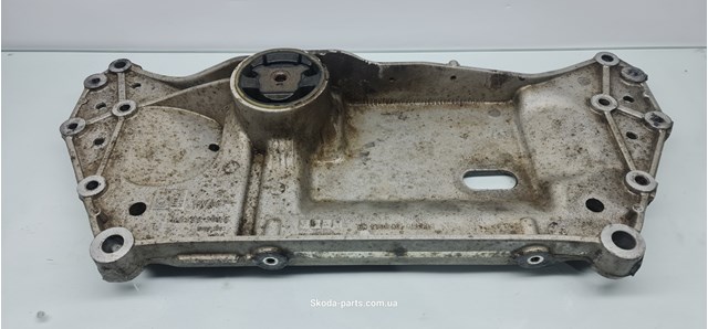 Подрамник передней подвески Skoda Octavia II A5