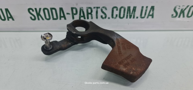 Рычаг КПП 1K0711046T VAG