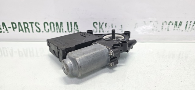 1K0959792H VAG Мотор стеклоподъемника двери передней правой купить в Чернигов