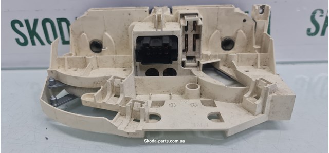 VAG 1M0820045C Блок управления кондиционером в наличии Полтава