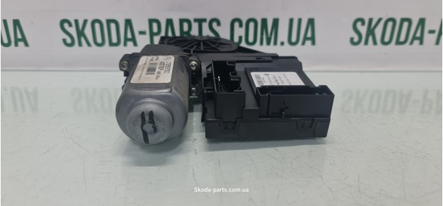 VAG 1T0959702 Мотор стеклоподъемника двери передней правой в наличии Черкассы