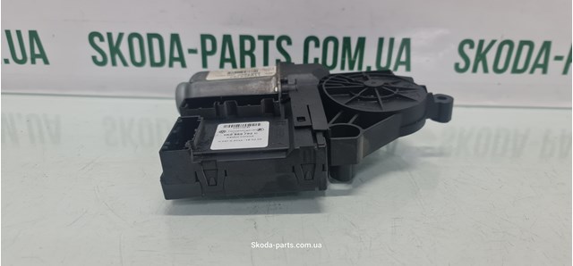 1T0959702 Мотор стеклоподъемника двери передней правой купить Кривой Рог