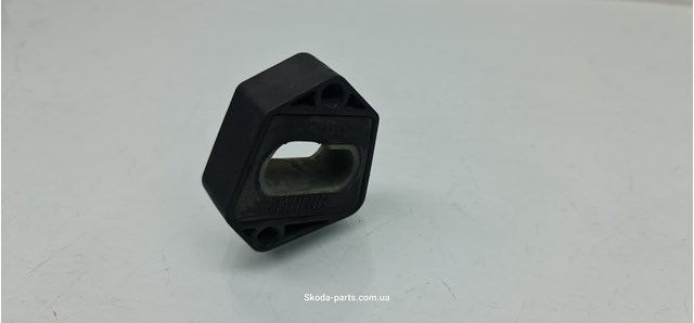 1U0121367A VAG Кронштейн радиатора нижний купить в Киев