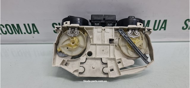 1U0820045G VAG Блок управления кондиционером купить в Чернигов
