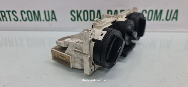 1U0820045G VAG Блок управления кондиционером купить в Житомир