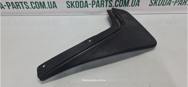 VAG 1U0821822C Брызговик задний правый в наличии Тернополь