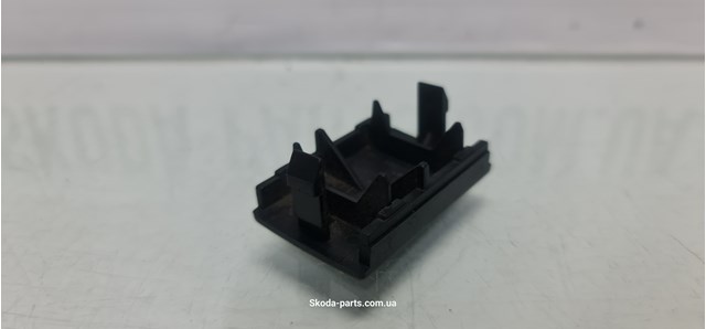 VAG 1U0858179A в наличии Ужгород