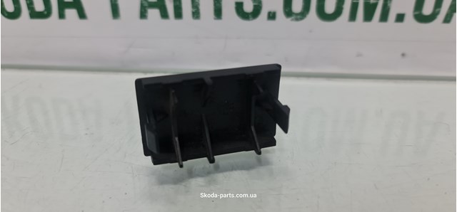 VAG 1U0858179A в наличии Запорожье