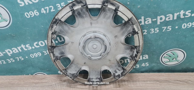 VAG 1Z0601147A Колпаки в наличии Украина
