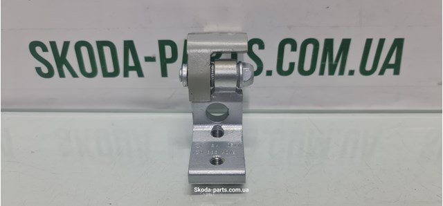 VAG 1Z0833401B Петля двери передней правой в наличии Черкассы