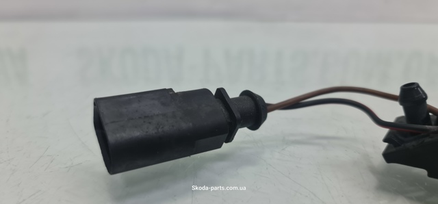 1Z0955987A Форсунка омывателя лобового стекла купить Николаев
