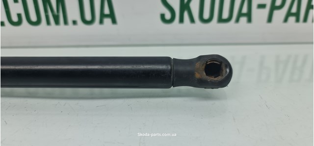 1Z9827550 Амортизатор багажника купить Сумы