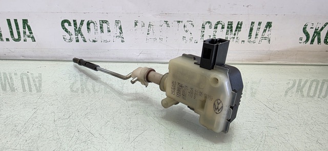 VAG 3B0810773D Мотор-привод открытия лючка бака в наличии Чернигов