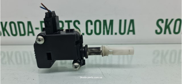 3B0959781D VAG Мотор-привод открытия/закрытия замка багажника (двери 3/5-й задней) купить в Хмельницкий