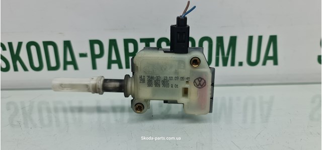 3B0959781D Актуатор замка багажника купить Николаев