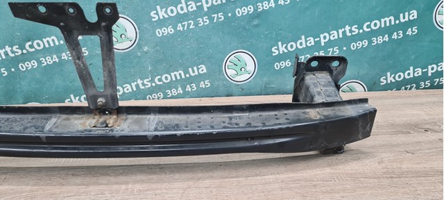 VAG 3T0807109B Усилитель бампера переднего в наличии Ужгород