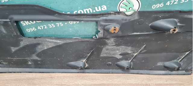 3T0825202B Защита днища правая купить Ирпень