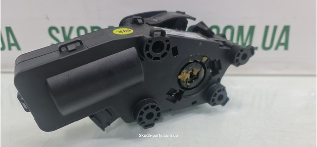 3T0827299B Петля крышки багажника купить Тернополь