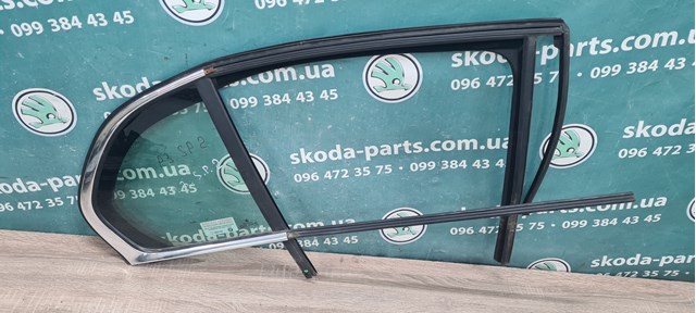 VAG 3T5845210P Стекло-форточка двери задней правой в наличии Каменское