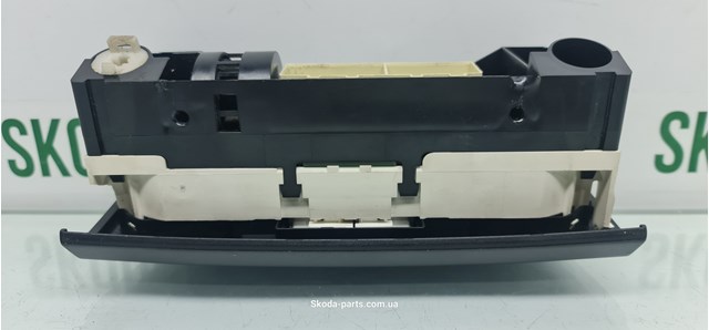 VAG 5J0820045B Блок управления кондиционером в наличии Одесса