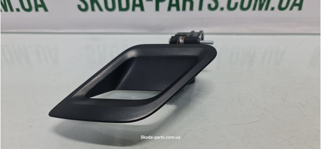 5J0837226B VAG Ручка двери передней внутренняя правая купить в Ужгород