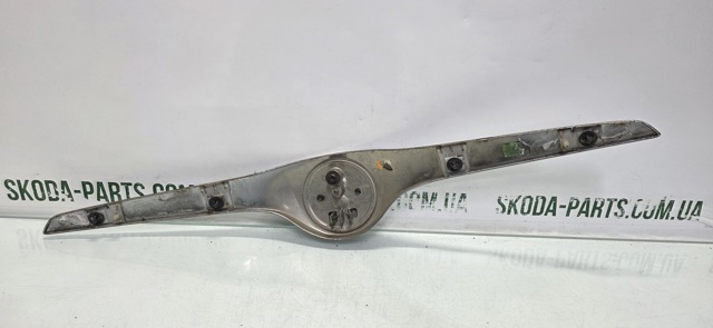 5J0853633 Накладка на капот купить Кривой Рог