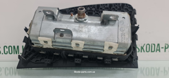 5J1880202A VAG купить в Винница