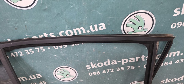 5J6845209AJ VAG Стекло-форточка двери задней левой купить в Ровно