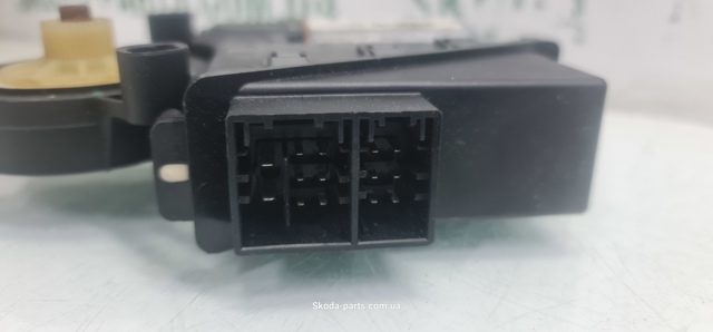 VAG 6Q0959811A Мотор стеклоподъемника двери задней левой в наличии Павлоград